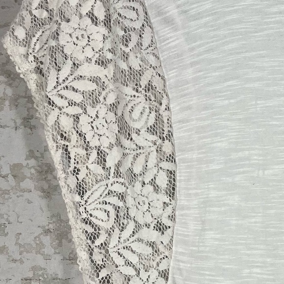 AMERICAN EAGLE Ivory Slouchy Oversized Boho Shirt w/ Lace Sleeves Size Small - Picture 6 of 7